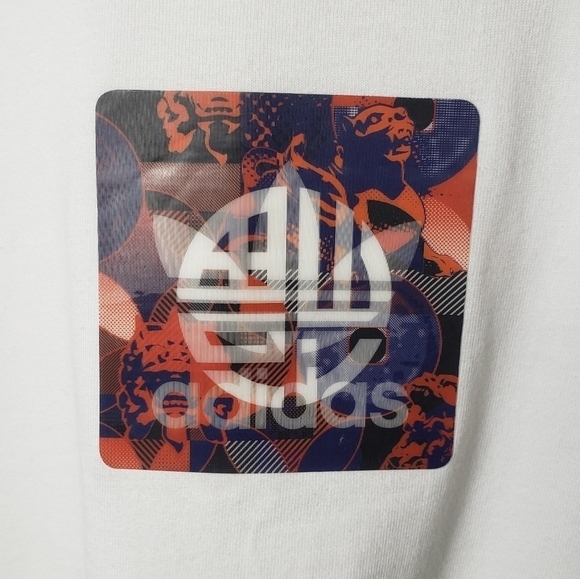 Adidas Originals Men's Lunar New Year Trefoil Graphic Lenticular Tee-Size L - Picture 5 of 9